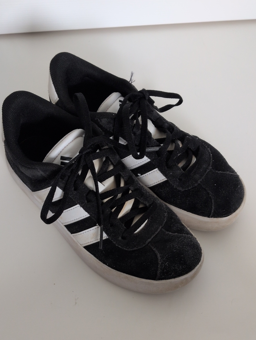 Adidas Boys VL Court 3.0 Suede Black & White Sneakers - 2.5